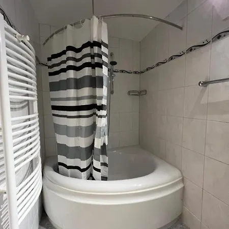 3-zimmer Mit Terrasse Im Herzen Von Apartamento *